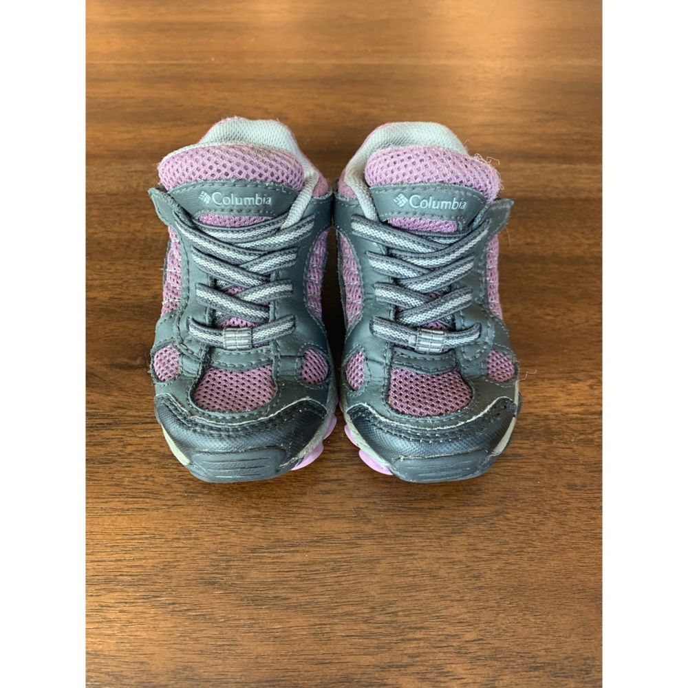 Columbia hiking shoes